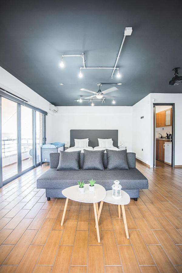 P & I Apartment เอเธนส์ ภายนอก รูปภาพ